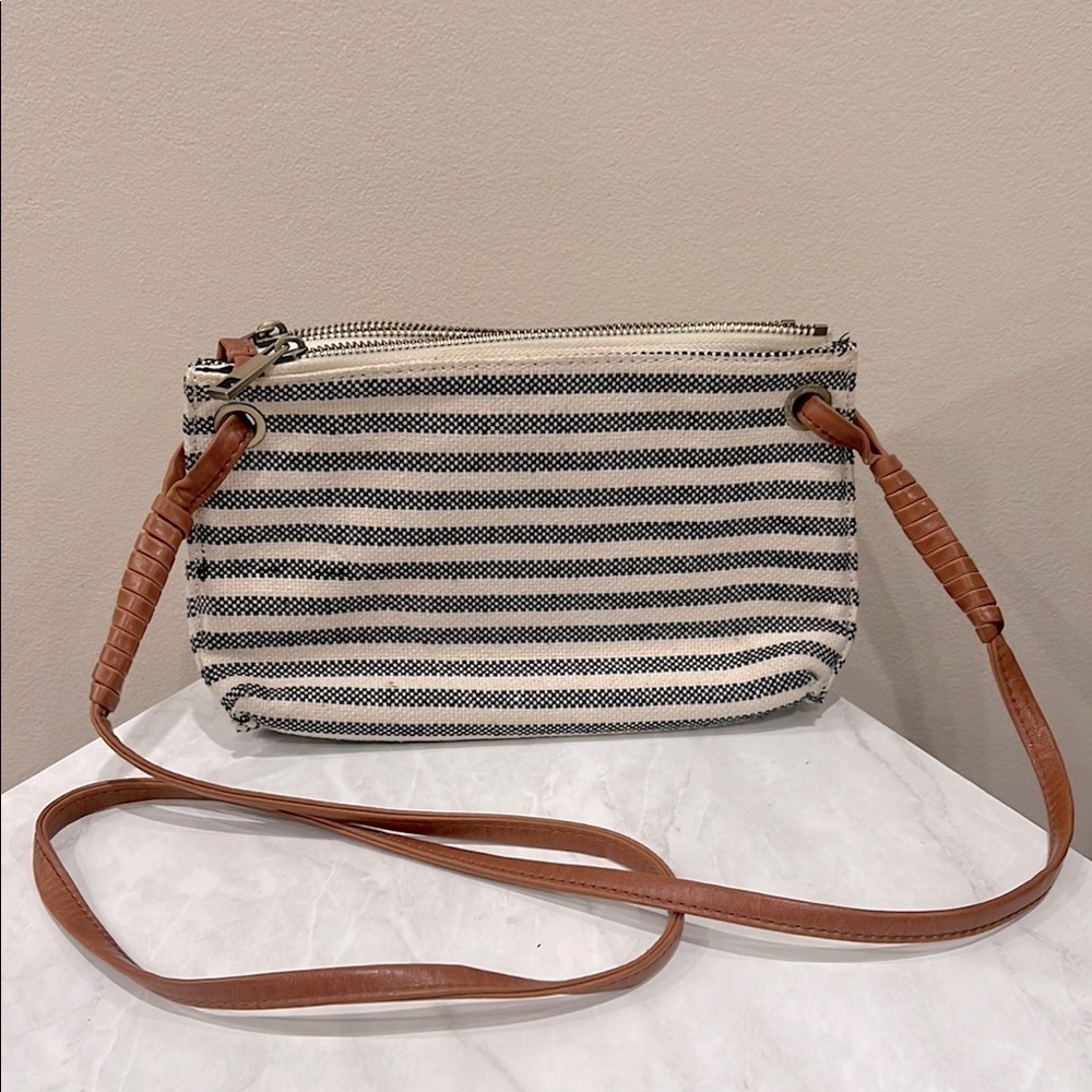 🔥Sole Society Striped Crossbody Bag with Tan Strap🔥